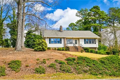 1297 Lakeshore Circle, Gainesville, GA 30501 - Photo 11