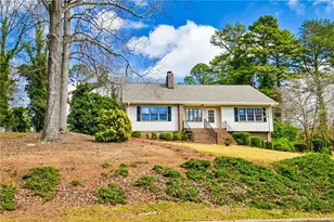 1297 Lake Shore Cir, Gainesville, GA 30501 - Photo 9