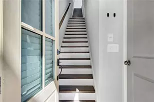 900 Brees Ct NW, Atlanta, GA 30318 - Photo 17