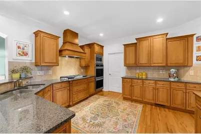 4638 Manor Drive, Gainesville, GA 30506 - Photo 11