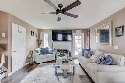 1521 Hunters Cove, Auburn, GA 30011 - Photo 5