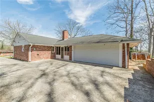 2110 La Vista Cir, Hapeville, GA 30354 - Photo 3