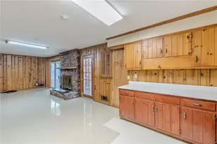 2110 La Vista Cir, Hapeville, GA 30354 - Photo 9