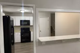 479 Hearth Pl, Lawrenceville, GA 30043 - Photo 5