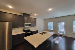 5163 Madeline Pl, Stone Mountain, GA 30083 - Photo 3