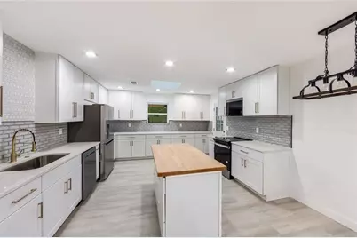 2715 Ellen Way, Decatur, GA 30032 - Photo 5