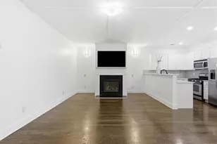 1076 N Village Dr, Decatur, GA 30032 - Photo 9