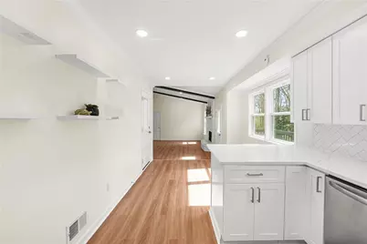 1460 Winchester Trail, Riverdale, GA 30296 - Photo 9