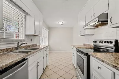 727 S Carter Drive, Jonesboro, GA 30236 - Photo 7