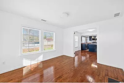 240 E 5th Ave, Winder, GA 30680 - Photo 9