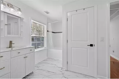 240 E 5th Ave, Winder, GA 30680 - Photo 29