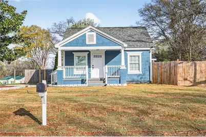 240 E 5th Ave, Winder, GA 30680 - Photo 1