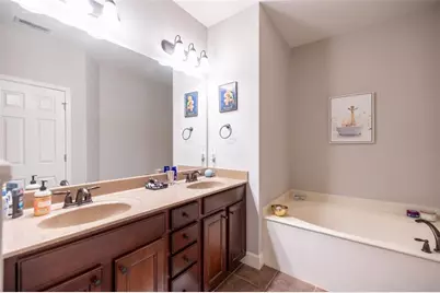 2028 Cobblestone Circle NE, Atlanta, GA 30319 - Photo 13