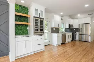 949 Sylvan Pl SW, Atlanta, GA 30310 - Photo 9