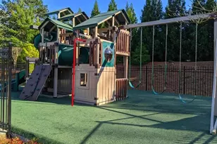 3373 Lake Crest Ln NE, Roswell, GA 30075 - Photo 87