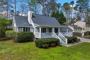 141 Lake Somerset Crest NW, Marietta, GA 30064 - Photo 3