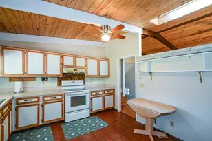 5304 Pounds Dr N, Stone Mountain, GA 30087 - Photo 5