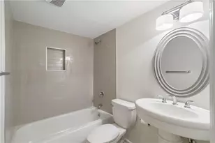 20 Ivy Pkwy NE, Atlanta, GA 30342 - Photo 23