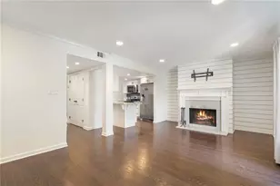 20 Ivy Pkwy NE, Atlanta, GA 30342 - Photo 9