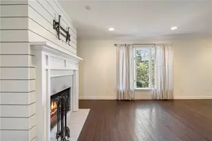 20 Ivy Pkwy NE, Atlanta, GA 30342 - Photo 7