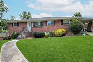 552 Sybil Ln SE, Marietta, GA 30067 - Photo 1