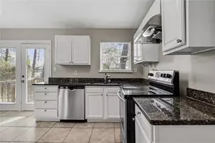 6344 Westbury Rd, Riverdale, GA 30274 - Photo 9