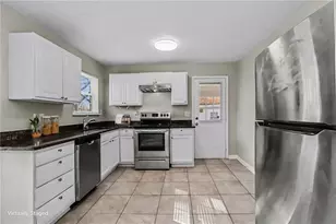 6344 Westbury Rd, Riverdale, GA 30274 - Photo 7