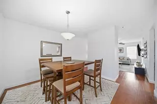 7750 Roswell Rd, Sandy Springs, GA 30350 - Photo 17