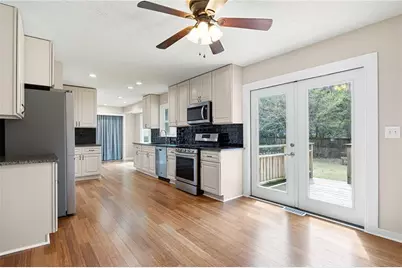 1590 Bellchase Drive SW, Marietta, GA 30064 - Photo 3