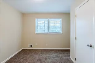 2202 Troutdale Dr, Decatur, GA 30032 - Photo 17