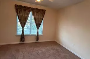 5335 Lakebrooke Run, Stone Mountain, GA 30087 - Photo 9