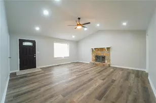 3170 Ashly Brooke Dr, Snellville, GA 30078 - Photo 9