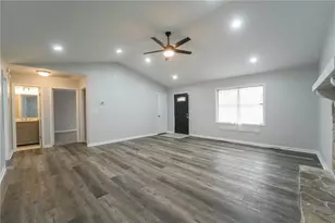 3170 Ashly Brooke Dr, Snellville, GA 30078 - Photo 7