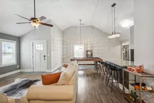 1384 Lanvale Dr SW, Atlanta, GA 30310 - Photo 3