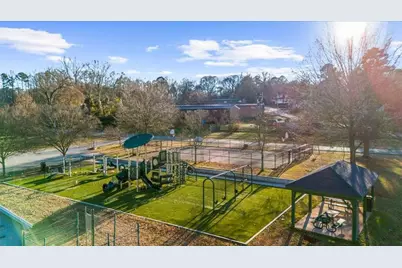 336 Gordon St, Jefferson, GA 30549 - Photo 17