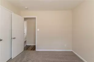 933 Capitol View Ave NW, Atlanta, GA 30318 - Photo 11