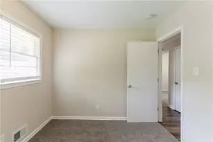 933 Capitol View Ave NW, Atlanta, GA 30318 - Photo 15