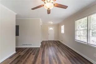 933 Capitol View Ave NW, Atlanta, GA 30318 - Photo 7