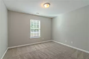 7133 Pineview Dr SW, Covington, GA 30014 - Photo 15