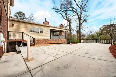 461 Pine Tree Drive NE, Atlanta, GA 30305 - Photo 39