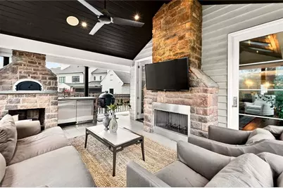 461 Pine Tree Drive NE, Atlanta, GA 30305 - Photo 13