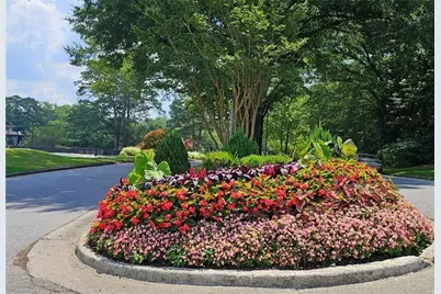 77 De Arc Place NW, Atlanta, GA 30327 - Photo 37