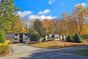 77 De Arc Pl NW, Atlanta, GA 30327 - Photo 5