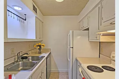 77 De Arc Place NW, Atlanta, GA 30327 - Photo 17