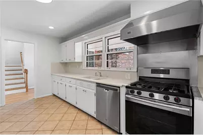 274 Land O Lakes Court NE, Atlanta, GA 30342 - Photo 13