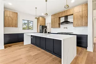 2047 Drew Valley Rd NE, Atlanta, GA 30319 - Photo 13