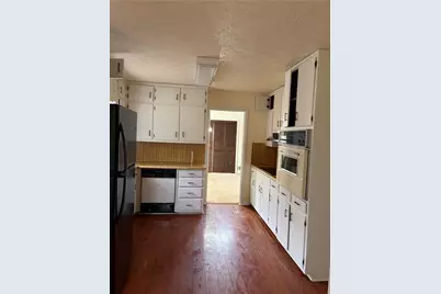 5252 Enchanted Cove SW, Lilburn, GA 30047 - Photo 7