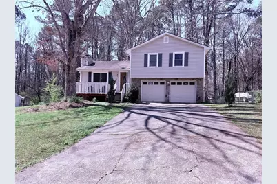 4135 Tanglewood Rd, Snellville, GA 30039 - Photo 1