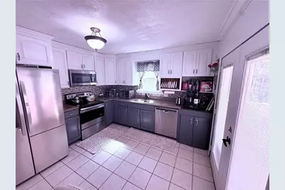 4135 Tanglewood Rd SE, Snellville, GA 30039 - Photo 11