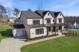 17105 River Overlook Dr, Roswell, GA 30075 - Photo 3